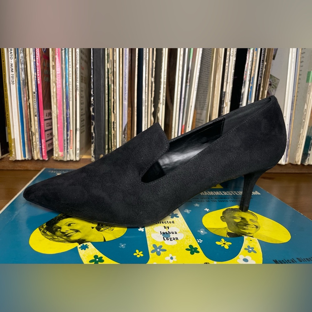 Le Château Black Pointed Loafer Pump — Kitten Heel — EU 38 / US 7.5 — NWT $89.95